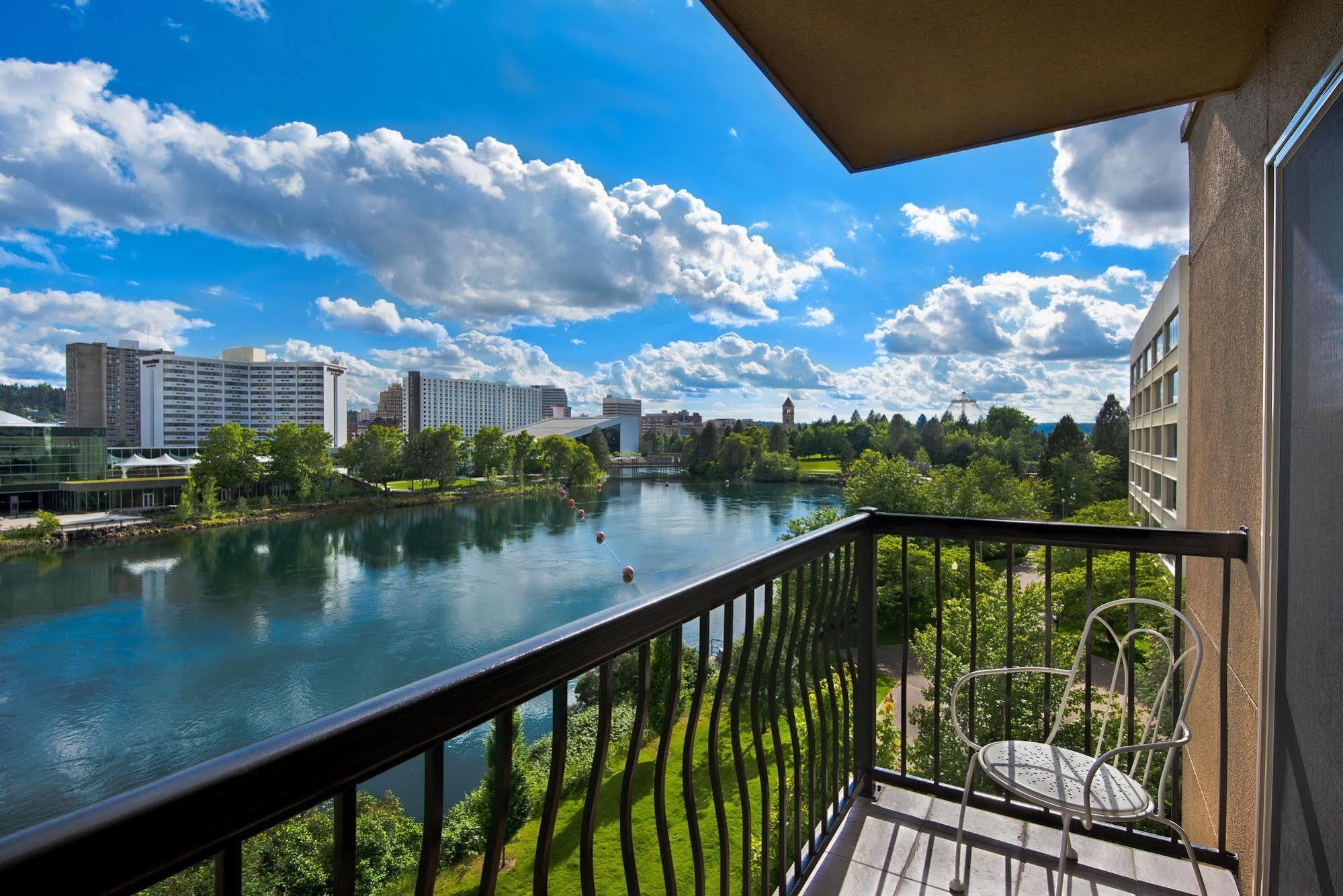 Oxford Suites Spokane Downtown Экстерьер фото